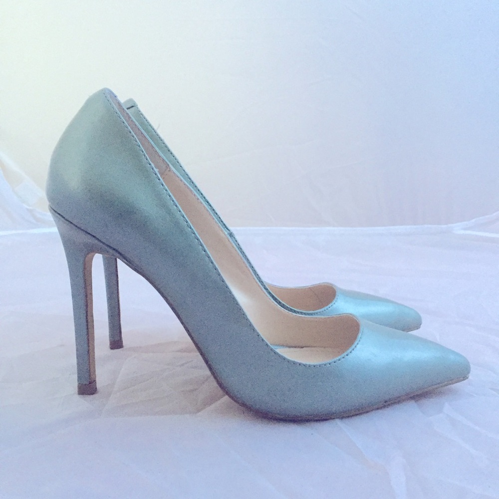 6.4 Shoemint Silver Stiletto Pumps